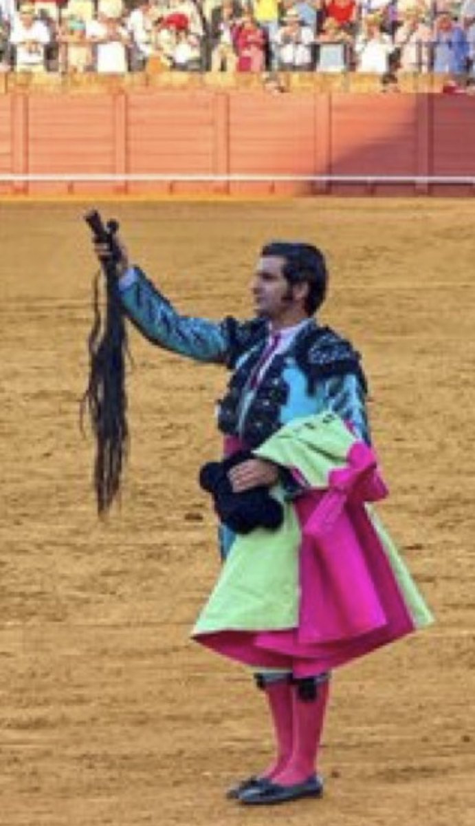 TeMaPiCo (@temapico) on Twitter photo Vaya cómo estaba el desagüe de la ducha, Maricarmen. Vaya cómo estaba el desagüe de la ducha, Maricarmen.
