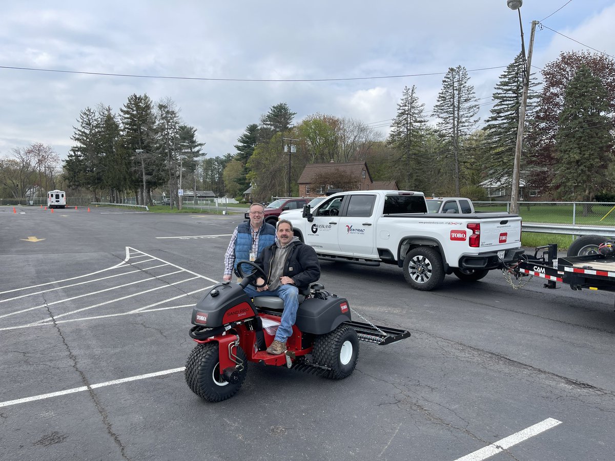 beldog41's tweet photo. Mike and the crew at Mohonasen Central School got their new @TheToroCompany SandPro 3040 today.  Thank you. 

@GrasslandCorp https://t.co/2cyYJQFdD9