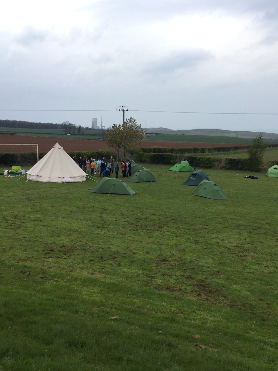 Innerwickprim's tweet photo. Innerwick &amp; @StentonPrimary Night Under The Stars is well under way. Tents have been set up. Now 20 minutes of free time before making our dinner! https://t.co/xnAtipVe1n