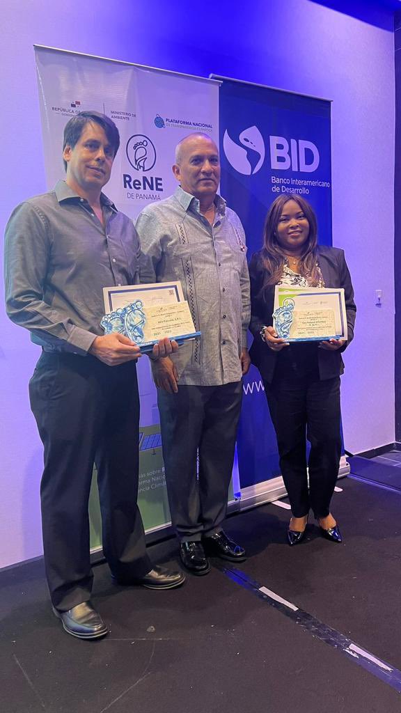 Glaister1's tweet photo. Entrega de reconocimiento RTH Corp. 2022 por @MiAmbientePma a #GANA @aespanama https://t.co/UifQC3KhNp