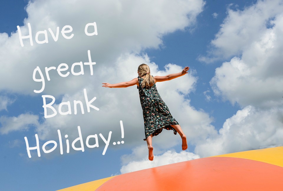 A long weekend, happy friday..! #FridayFeeling #weekendvibes #bankholiday