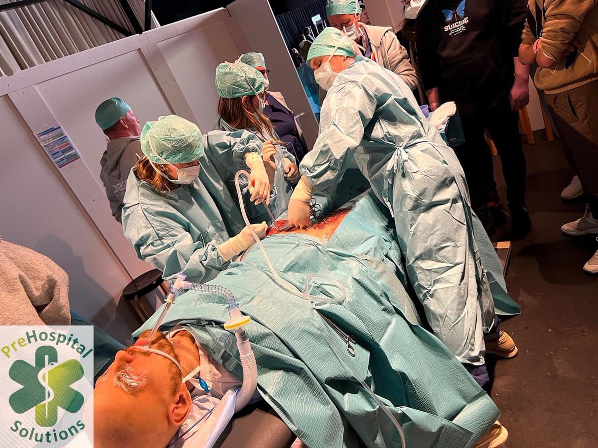prehossolutions's tweet photo. Vandaag op #careforlimburg met ons oefenmateriaal de stand van operatiezaal @JessaZiekenhuis mee realistisch gemaakt.

De jongeren &amp; aanwezigen waren heel enthousiast!

#thisisamanikin #thisissimulation

#werkenindezorg #hulpverlening #verpleegkundige #realistictraining https://t.co/qXYoSAHXlB