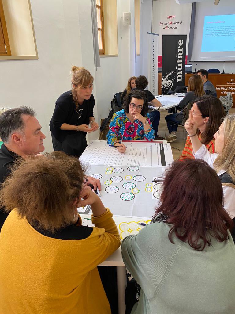 FundacioCarulla's tweet photo. #MutareTerritori a #Tarragona 📌🦋🎼 Visca la #música com a art que fomenta la cohesió social! Quin gran dia d’inspiració, transformació, #comunitatMutare i un repte: que tothom tingui accés a la #cultura. https://t.co/cPnZGzBpg4