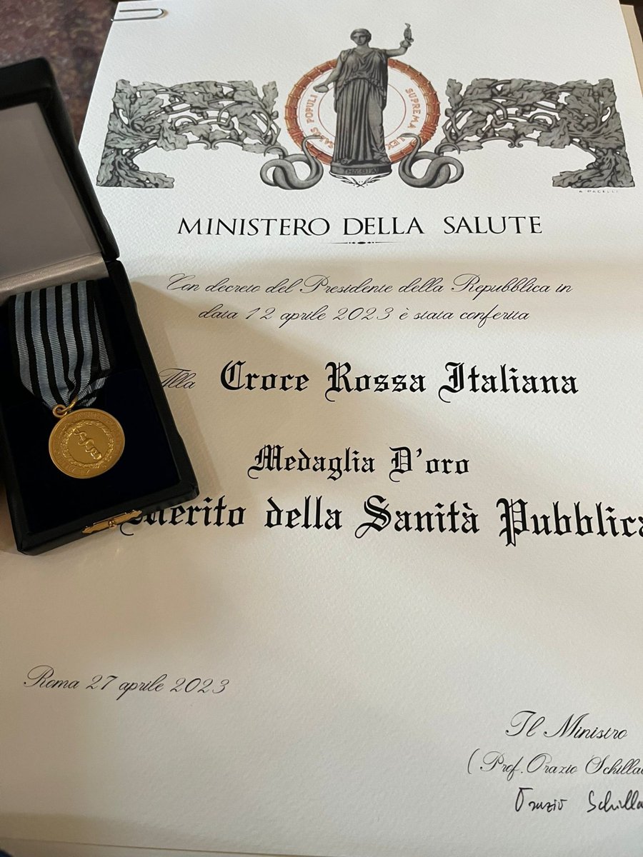 crocerossa's tweet photo. 🏅Croce Rossa Italiana Medaglia d’Oro al Merito della Sanità Pubblica per il grande impegno durante la pandemia. https://t.co/qvAt2FmwC0