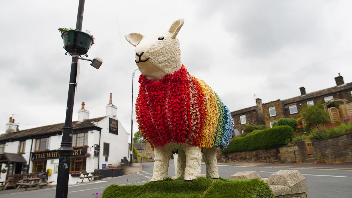 WovenInKirklees's tweet photo. We're excited to announce the full #WOVEN23 programme featuring 100+ exciting events celebrating textiles, popping up all across Kirklees between 3 June - 9 July.

👇🧶🧵🪡🌸👇 https://t.co/T3KZL6wIs6