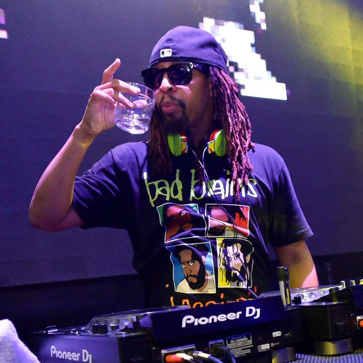 m1ptv's tweet photo. #RT RadioSpinz Is Now Accepting New Music - Music Industry Magazine - Hip Hop Internet Magazine - My Urban Tunes - Zouk Kompa 24 Seven - NowPlaying https://t.co/WVsKSppXx9 - #RnB HipHop #Indie #Worship - Submit Your Music To promotoken@gmail.com https://t.co/tWlfm1QvPi
