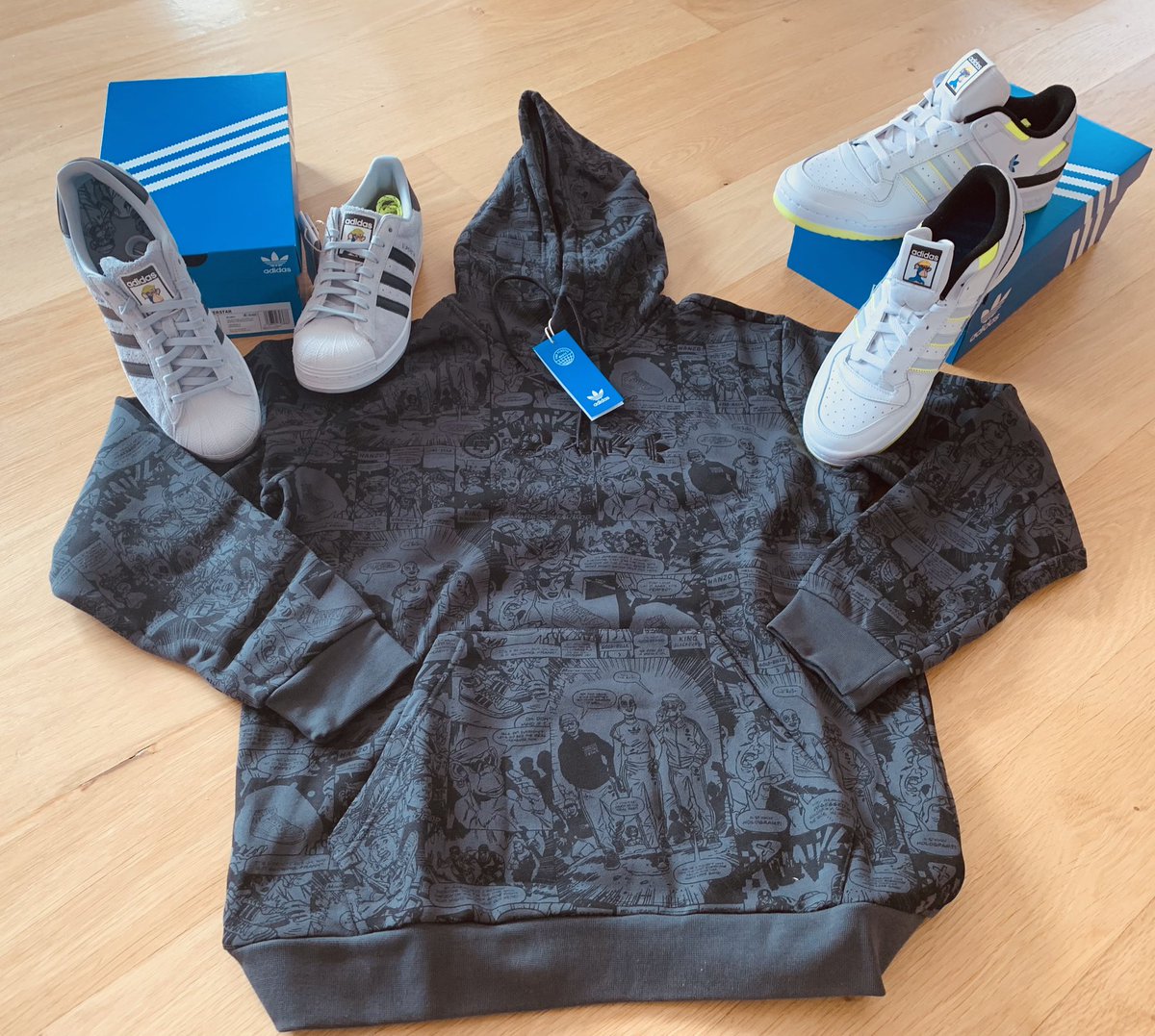 dieharder79's tweet photo. In less than 24 hours from order to my door! 
Welcome my new Superstars, comics hoodie and Forum Low adidas into the Metaverse from the @indigo_herz collection @adidasoriginals https://t.co/rLbFr7o4lf