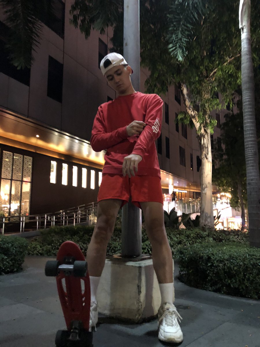 cjsalongaa_'s tweet photo. "You either love skateboarding, or you're wrong." https://t.co/ykOFBXPRJH