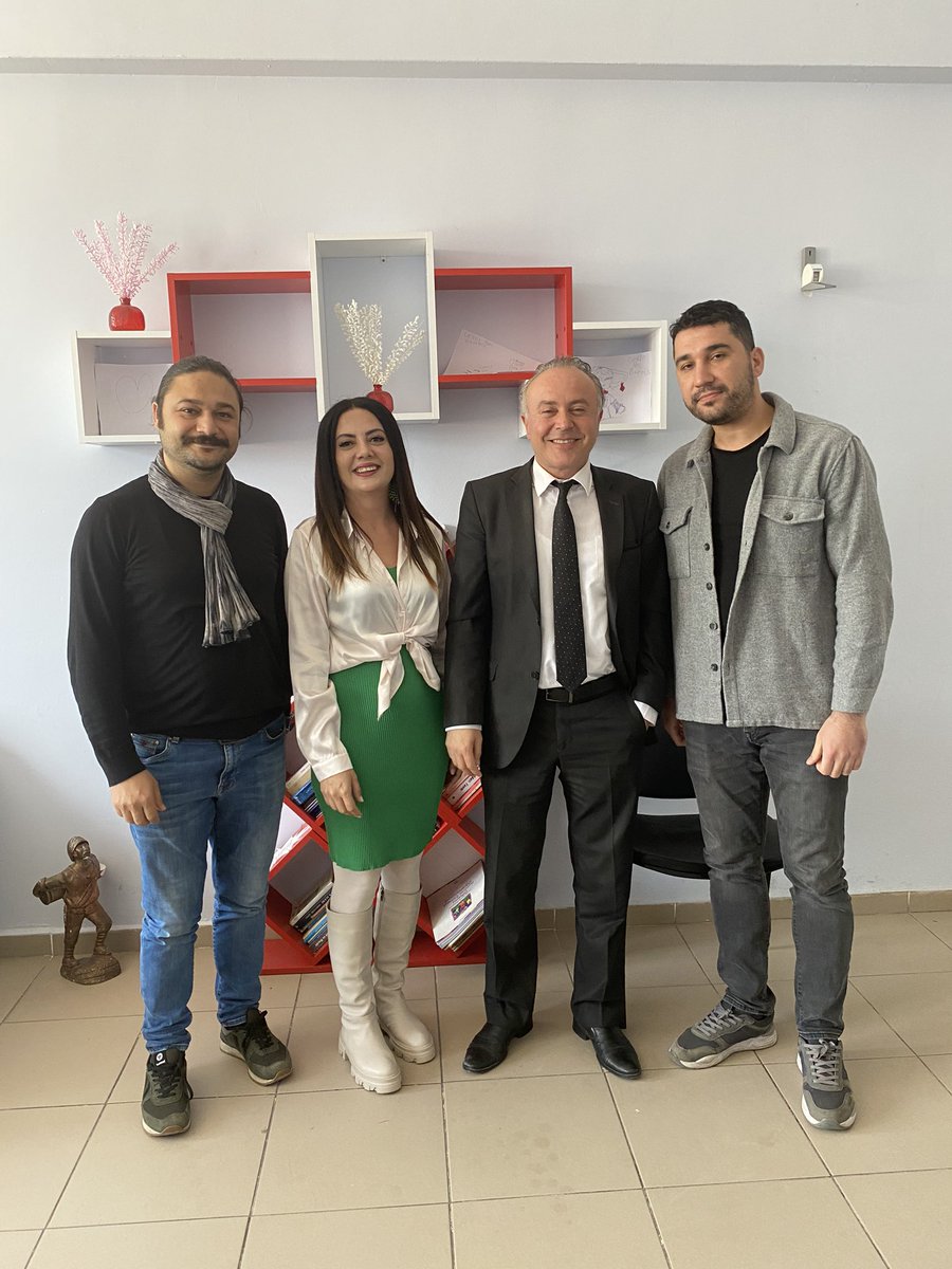 Bafra_Ram's tweet photo. LGS Sürecinde @BafraGalip @BafraGazi @kemal_ortaokulu öğrenci çalışmalarıyla ilgili okul yöneticileri ve psikolojik danışmanlarımızla izleme çalışmaları ve bilgi alışverişinde bulunduk.

@osmancakir60 @MOgretmen55 @mehmetalikatip1 @muratagar60 @bafra_mem https://t.co/5KNPihAhVf