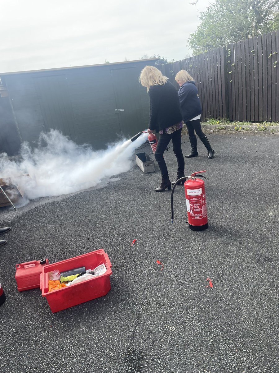 FamilyHelpCIO's tweet photo. We’ve had a great morning fire warden #training with @huttonfire Really informative session with some great discussion around fire safety and it was great to do some hands-on training too! Thanks Hugh for donating us a new Grab Bag to replace our tired old one 🔥 #firesafety https://t.co/tVNvwbyYam
