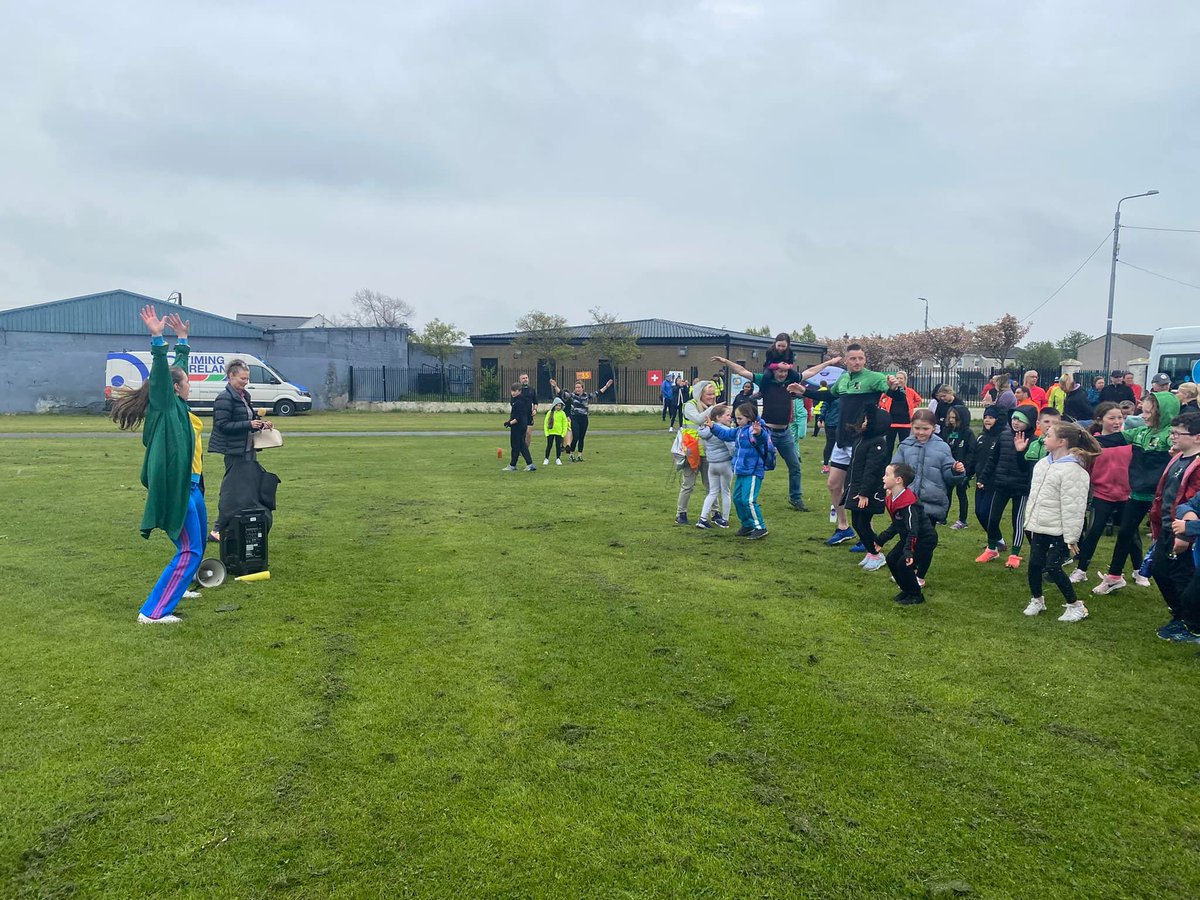 CPDarndale's tweet photo. #AnotherWay5k is back this Saturday and we will be there again this year to join in the fun! 
 #TBThursday to last year's event with dancer Sarah Ryan warming up the runners before the countdown and Sonia the stilt-walker captivating the crowds. #anotherway5k https://t.co/gny7oZcAtS