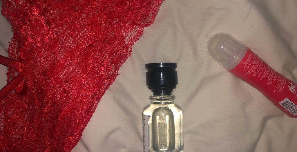 Ternyata bau parfum yang animalic bikin semangat waktu wleowleowleo, jadi beneran kayak animal