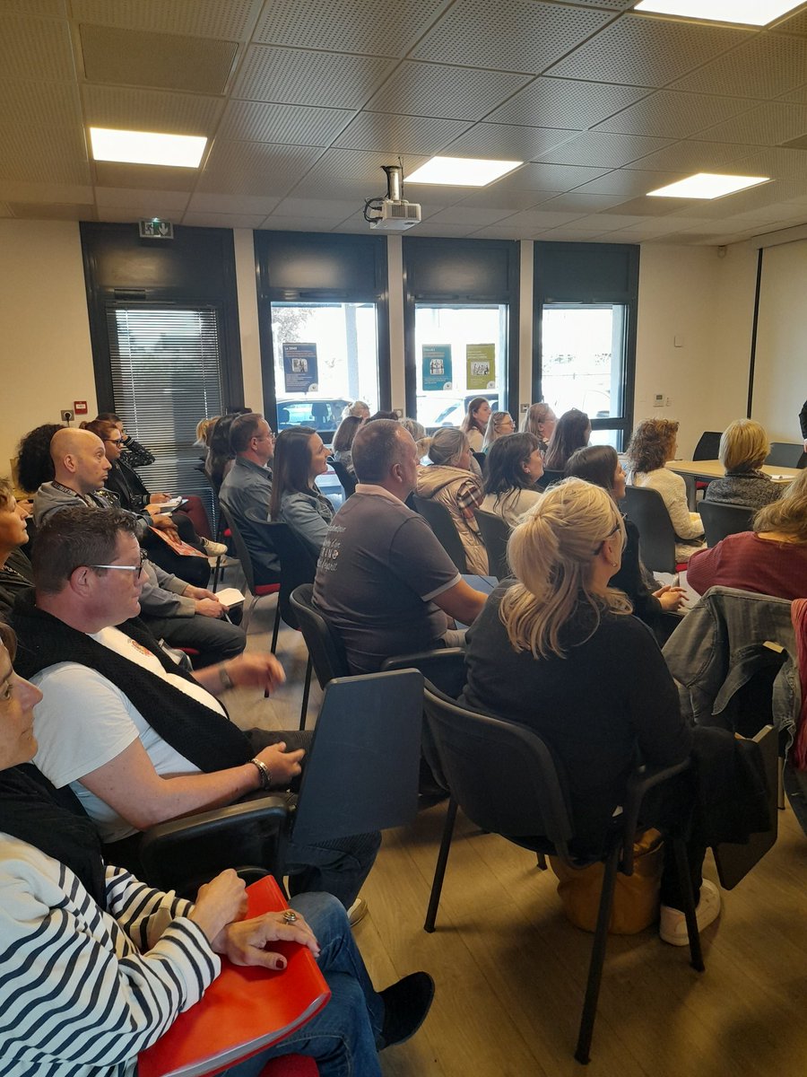 DESMARTINVince's tweet photo. Ce jeudi 27 avril #avecpoleemploi #Bergerac decouverte des métiers du soin et de l'accompagnement avec nos partenaires @CefFondationJohnBost @ERIP Bergerac @LesPapillonsBlancs @EHPADLaMadeleine https://t.co/nyUsMzNANM