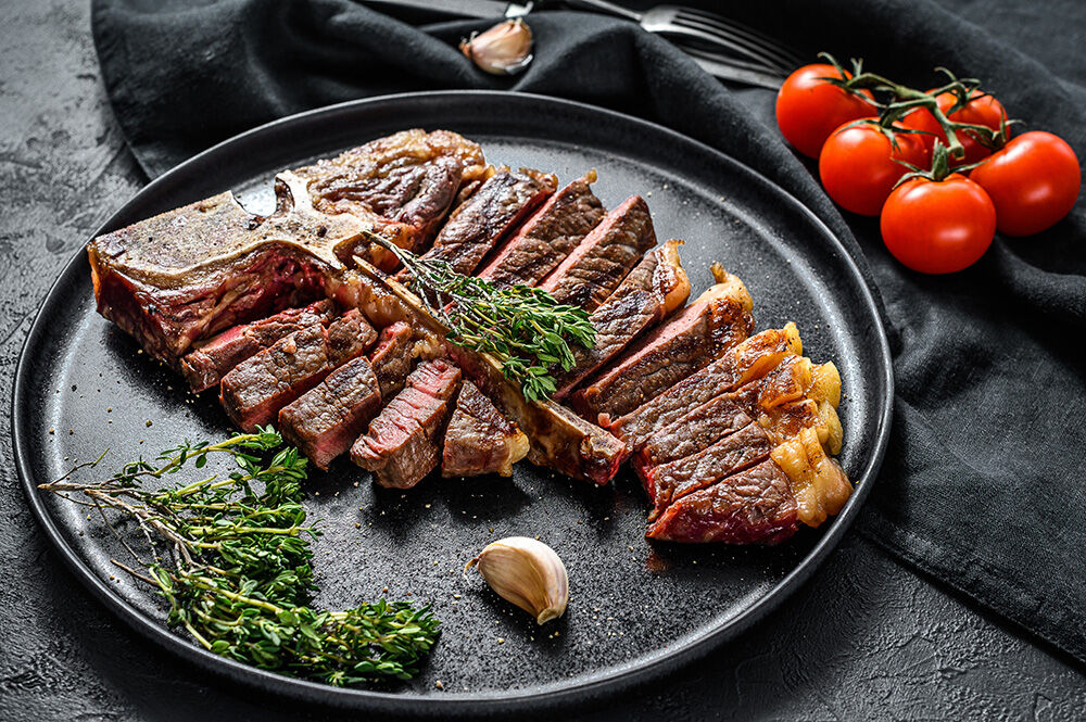 halfcowforsale's tweet image. Looking for a way to support your local economy and get delicious beef at the same time? Our Half Cow for Sale option allows you to do just that! By buying from a local farm, you are supporting the local economy and helping to create jobs in your community. #HalfCowForSale