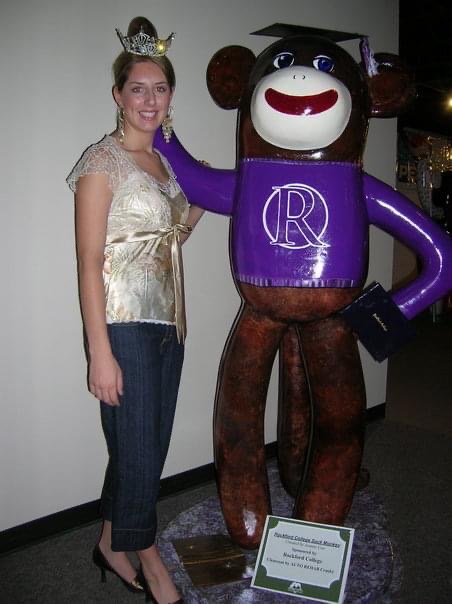 CrunchyAllergy's tweet photo. #throwbackthursday from 2006

Join me as #RegentsRally for RU Rockford Promise students by making your gift to Day of Giving! #rudayofgiving2023 

https://t.co/4qO3OdXT1O https://t.co/MGFfuLPua4