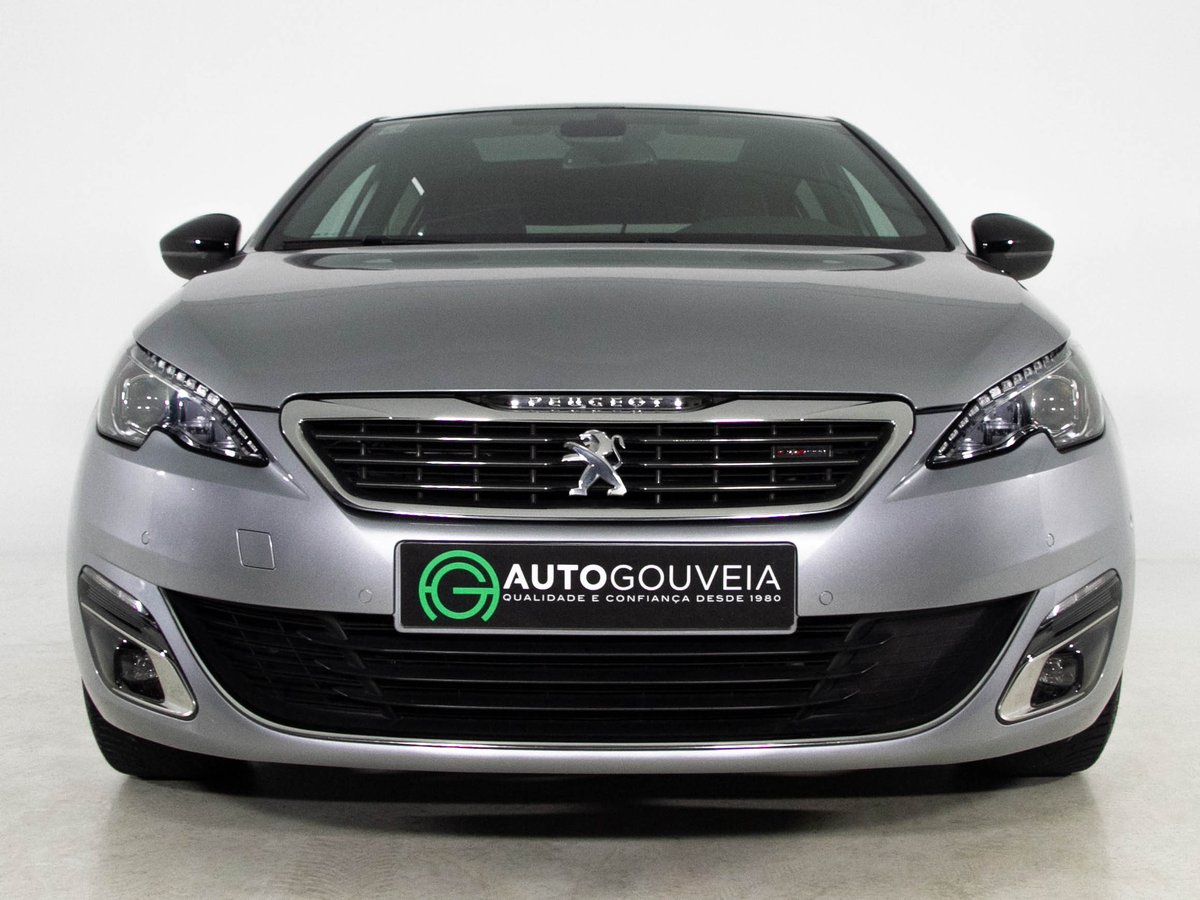AutoGouveia's tweet photo. PEUGEOT 308 1.2 PURETECH AUTO GT LINE
Compacto, eficiente, com um conforto de utilização inegável vindos de um verdadeiro prazer de condução, conforto no arranque e nas manobras de estacionamento. Um utilitário que tem tudo para o adorar.
https://t.co/hoxQbKlvP6 https://t.co/647zIpK54b