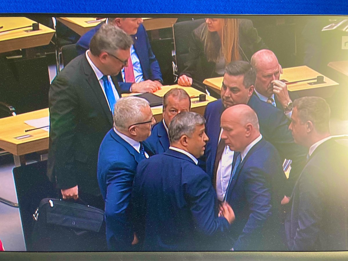 diverseste oder so landesregierung? 🤫