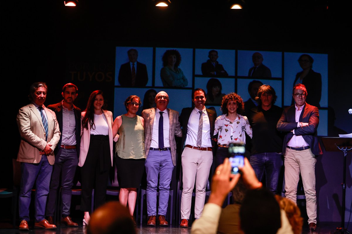 🥳 Ayer nos reunimos para celebrar la LIBERTAD.

👏 En nuestra comunidad sacamos cuatro listas: Haro, Logroño, Calahorra y Parlamento, que cubren el 60% del electorado.

🧡 No nos conformamos con ser diferentes, queremos ser extraordinarios.

#PorLosTuyos