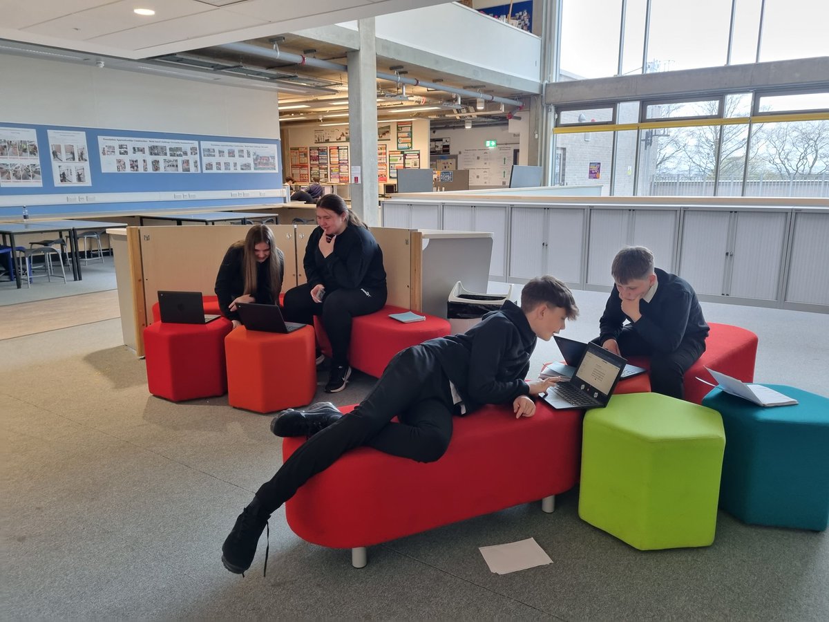 BrechinLanguage's tweet photo. S1 Aural Input Flooding with Digital Scaffolding to Practise Listening and Talking Skills in French. Making and Breaking Sentence Codes to progress with spontaneous talking, comprehension, and translation! Awesome work!
@BrechinHigh1 
#Achievement 
#Inclusion
#BrechinLearning https://t.co/URpY2t4NES