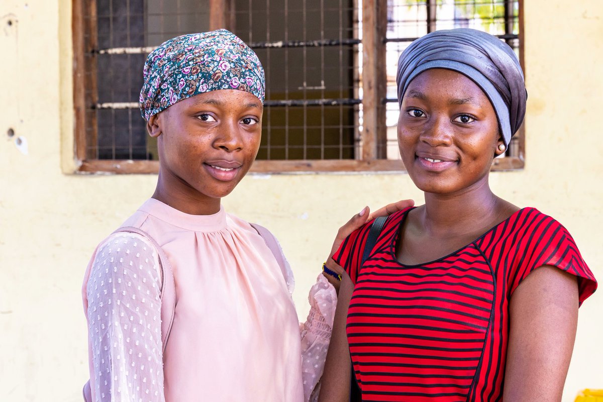 “I wish to use these skills to help my society. I want to be good in coding, especially in making websites.” Our Skills for Their Future programme run in partnership w/ <a href="/BracTanzania/">BRAC in Tanzania</a> has changed the course of 18yr old Leonia’s life.
Happy #GirlsInICT Day! bit.ly/3oI3A6V