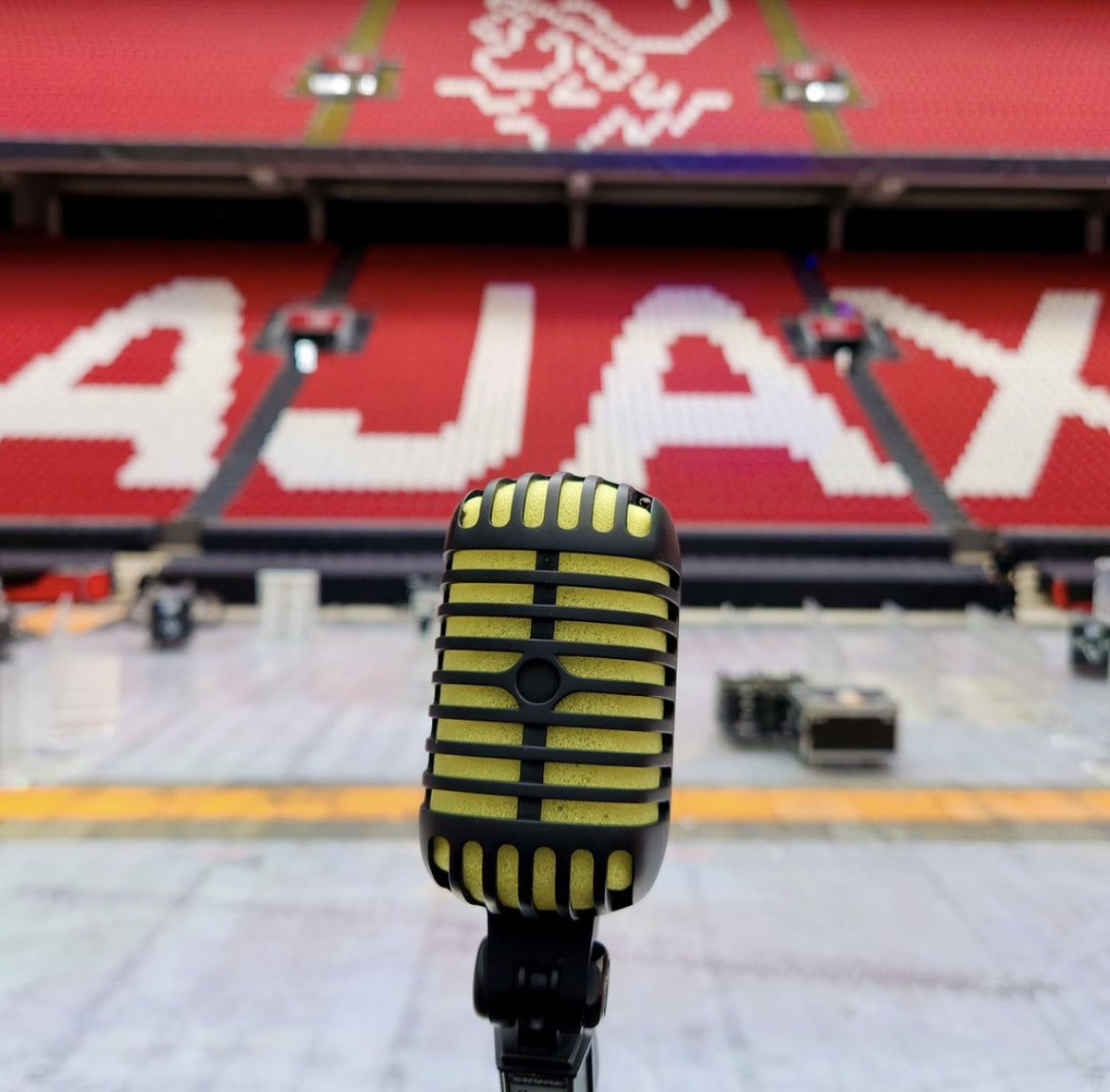 djrobvansoest's tweet image. En klaar voor de eerste van de 2……
#Metallica #NoRepeatWeekend #Amsterdam 🤟🏻🤟🏻