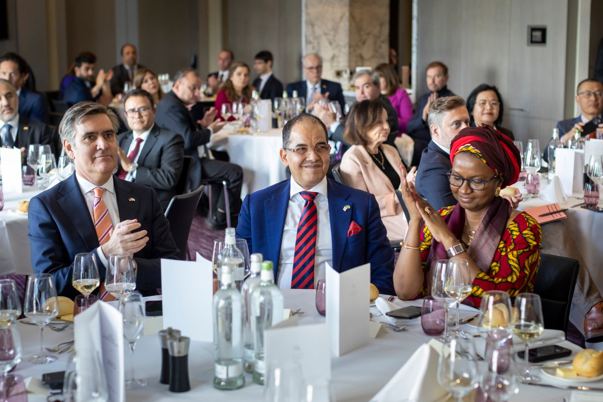 BMF_Bund's tweet image. The #CommonFramework should become a real set of rules for creditors and debtors that protect countries – and their populations – from falling into financial distress, especially in times of financial instability, says state secretary Heiko Thoms today at the Ambassadors Club.