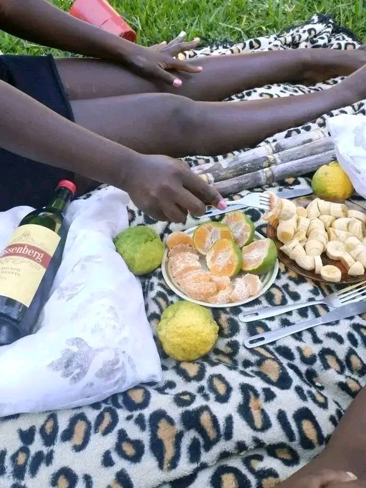  Bhuru  tweet media