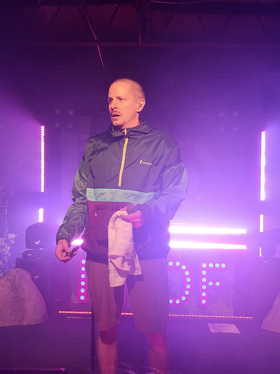 xCheemx's tweet photo. I'm currently running on only 4 hours of sleep for work today, but it was so worth it! I had an absolute blast to finally see Prof perform! https://t.co/4eldECtl4l