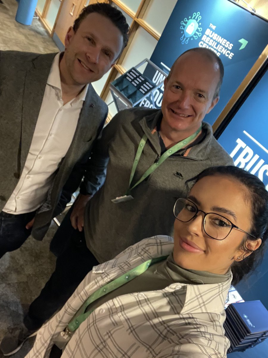NEBRCentre's tweet image. Great to see Andrew Murray from @ITPSltd at the #NEExpo this afternoon! 🤩
We had a great catch up all things #Board #CyberExperts and #Events!