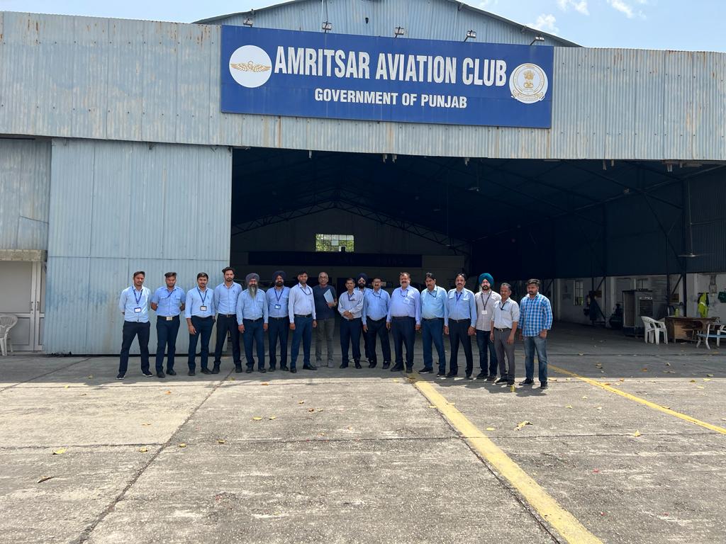 aaiasrairport's tweet image. At #AmritsarAirport, aviation club aircraft familiarisation was organized for the staff of #FireSection at Airport. Here are some of the glimpse
@MoCA_GoI @AAI_Official @aaiRedNR