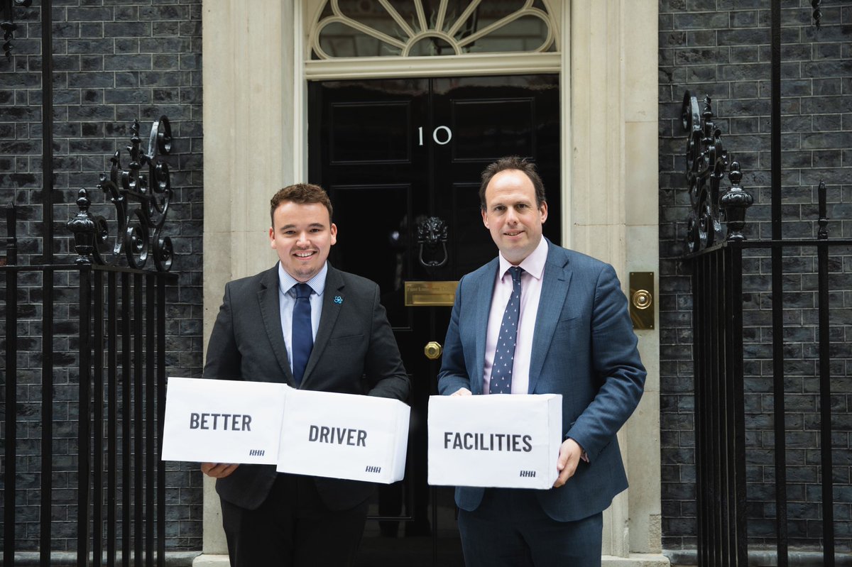 TomCornwell_'s tweet photo. Fantastic to represent @RHANews and deliver our #RHAFacilities petition to No. 10 this week alongside @gregsmith_uk.  Thank you to all MP’s, Lords and supporters that have backed us in our campaign to get drivers better facilities.  They deserve it! @10DowningStreet https://t.co/e4zAaFrnib