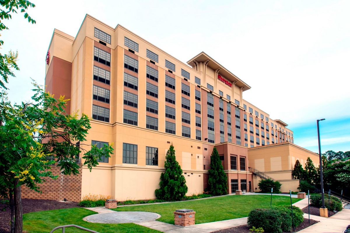 SheratonBWI's tweet photo. Ready for a hotel stay like no other? Look no further than our hotel! Our prime location, spacious rooms, and excellent amenities offer the perfect combination of comfort and convenience. Book now and experience the best of what the area has to offer! #HotelStay #PrimeLocation https://t.co/zGejnOAgpx