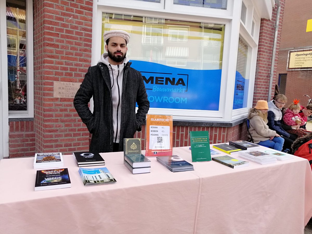 mobarakmoskee's tweet photo. #OntdekIslam op #Koningsdag in #DenHaag! https://t.co/S4xQ7EVnBj