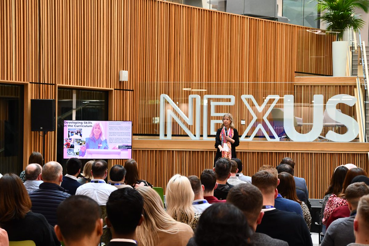 We had a brilliant time on Tuesday at #NexusConnect. We hope you made some valuable connections! 🤝

A big 👏 to all our fabulous speakers. 
<a href="/DrChristopherS1/">Dr Christopher S McKee</a> 
<a href="/Ledidi_AS/">Ledidi</a> 
@LeedsUniBSchool