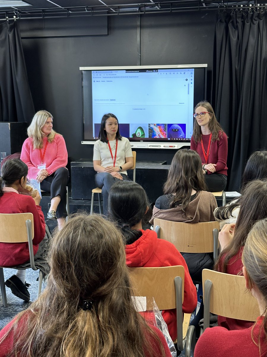 FHSRegentsPark's tweet photo. Great to welcome three representatives from @jpmorgan this lunchtime to speak to the girls about cutting edge developments in data science, data analysis and artificial intelligence ππ©βπ» #STEM #Data #AI #Knowledge https://t.co/VujPfmTxxy