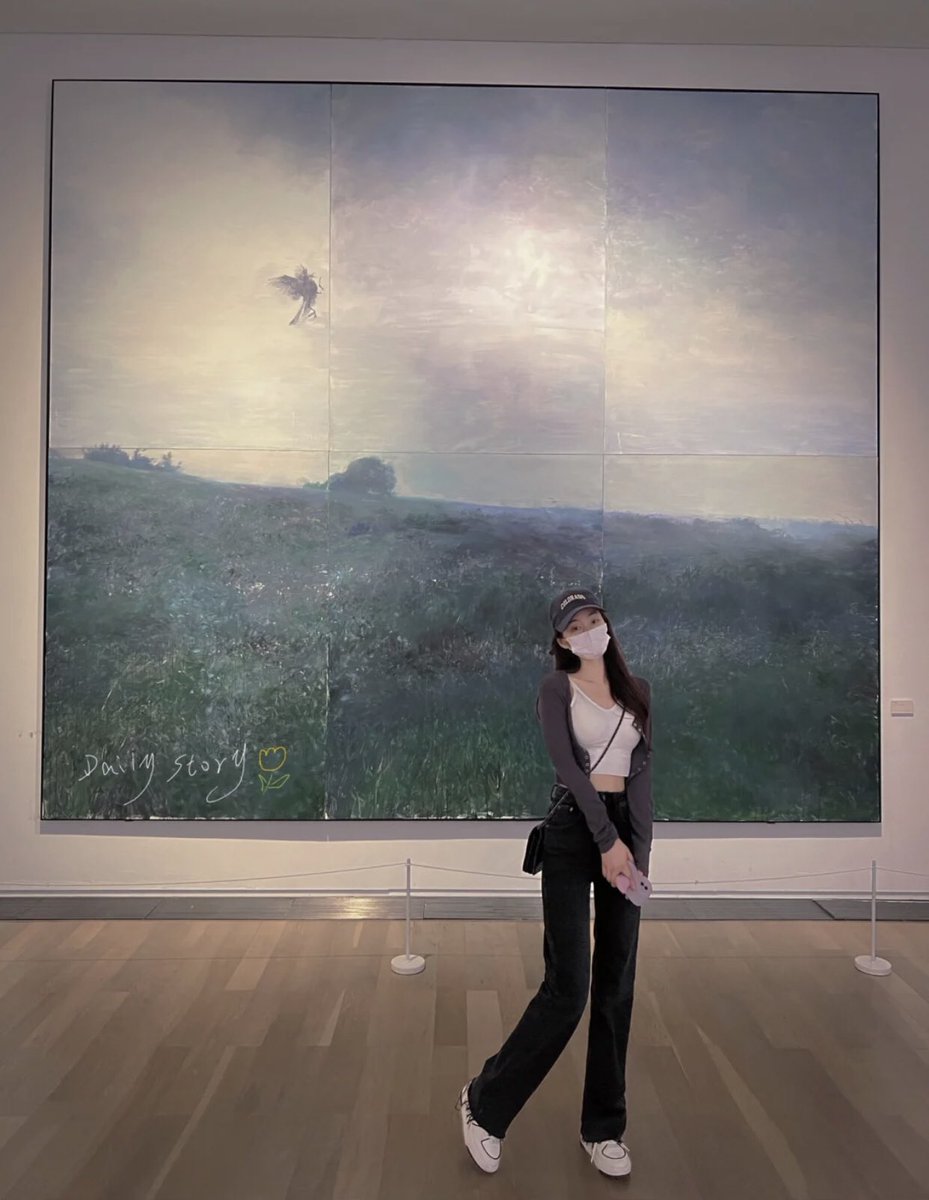 SnjG556's tweet photo. #辽宁美女 #沈阳 #大连 #鞍山市约 #抚顺市 #本溪市 #人妻 生活就像万花筒，缤纷精彩，于是便有了那些所谓的快乐，幸福。 https://t.co/UY8rvVSljT
