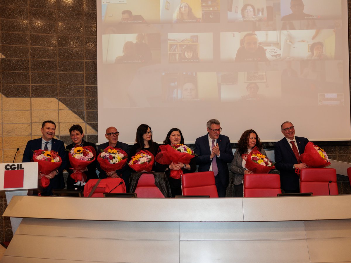 FpCgilNazionale's tweet image. 🟥 È stata eletta la nuova segreteria nazionale della Fp Cgil.
Congratulazione e buon lavoro a tuttə per gli impegni che verranno. Sempre dalla parte dei Diritti.

#CiSiamo!