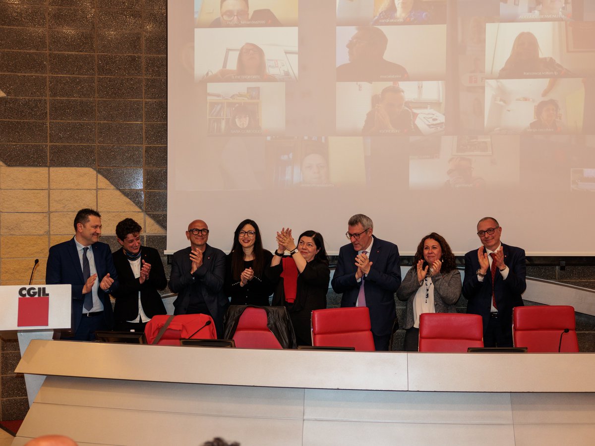 FpCgilNazionale's tweet image. 🟥 È stata eletta la nuova segreteria nazionale della Fp Cgil.
Congratulazione e buon lavoro a tuttə per gli impegni che verranno. Sempre dalla parte dei Diritti.

#CiSiamo!