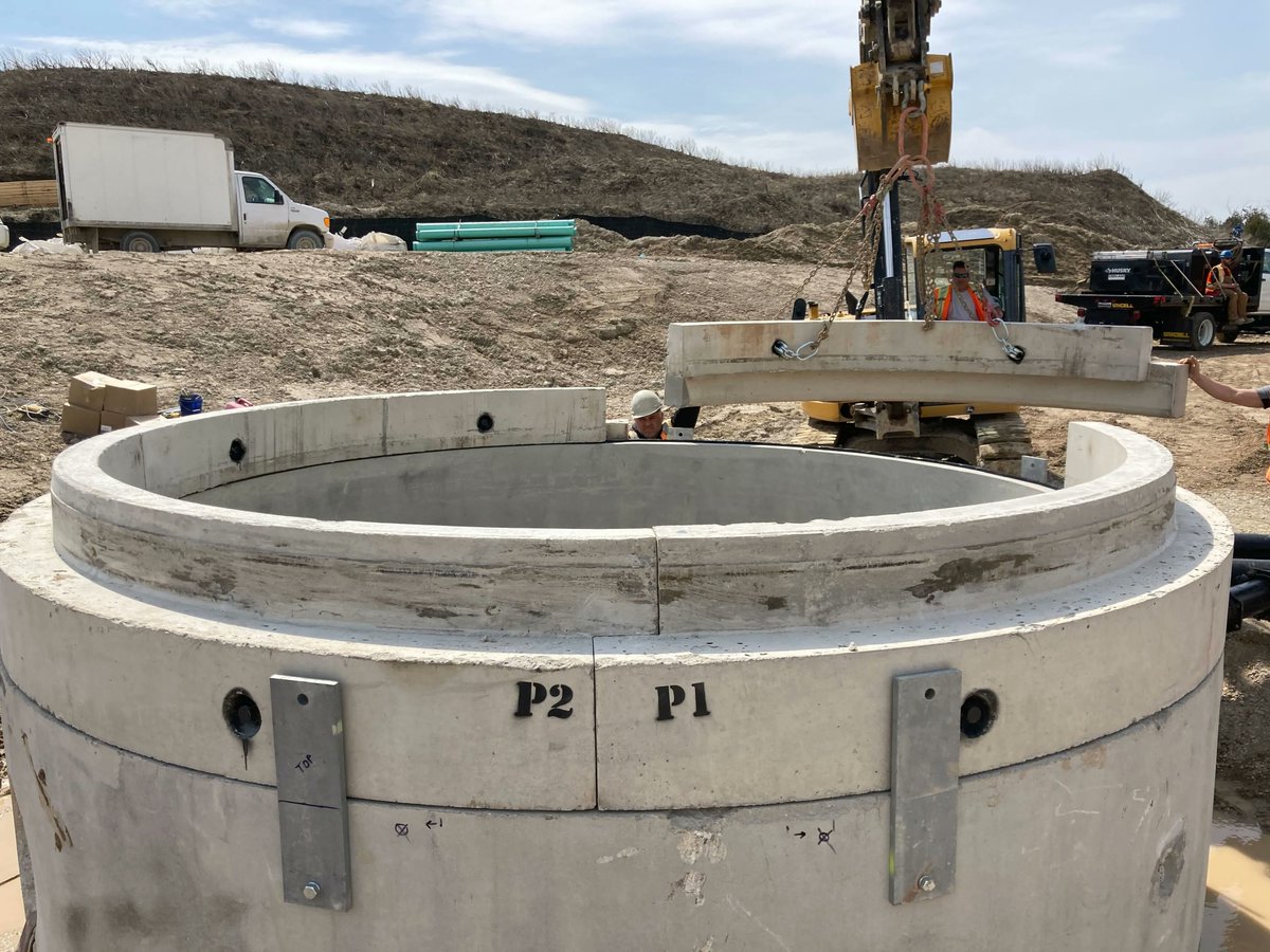 Coldstream_45's tweet photo. Need another 0.305m of height for your large 3.6m diameter maintenance hole??? Not a problem for our specialized design team! We manufactured a 0.305m tall riser in 4 segmental pieces which allowed for a safe, easy transport and installation. 

#customdesign #concrete #precast https://t.co/qWkODY6gAk