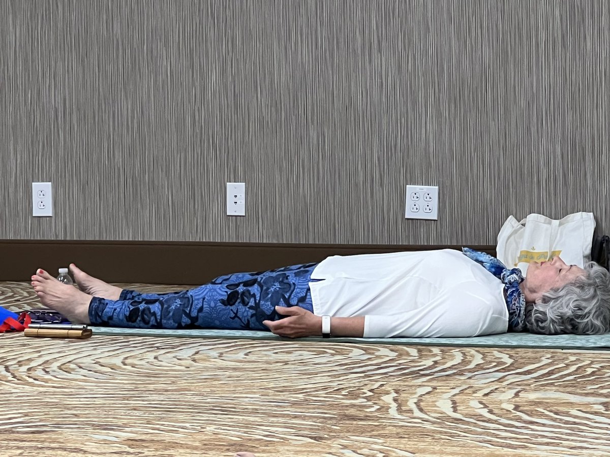 drcraigwax's tweet photo. Everyone’s favorite #CorpsePose #Shavasana 
90 minute #yoga #Vinyasa #Workout
(I started early 😃)
daily #Exercise #Healthy #Exercise #HealthyLifestyle #HINO2023 #AROC2023 #CME @njaops https://t.co/2bV2TrWGxo