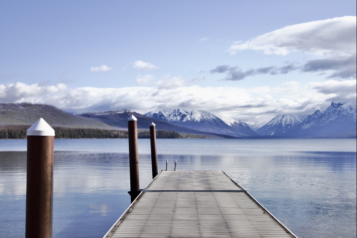 Lake McDonald last year 📷🏔️. 

#GoodMorningTwitterWorld #ThrowbackThursday #throwback #canonphotography #Canon #NaturePhotography #NatureBeauty #GlacierNationalPark #lakelife #naturelovers #home #aesthetic #mountainview #Montana