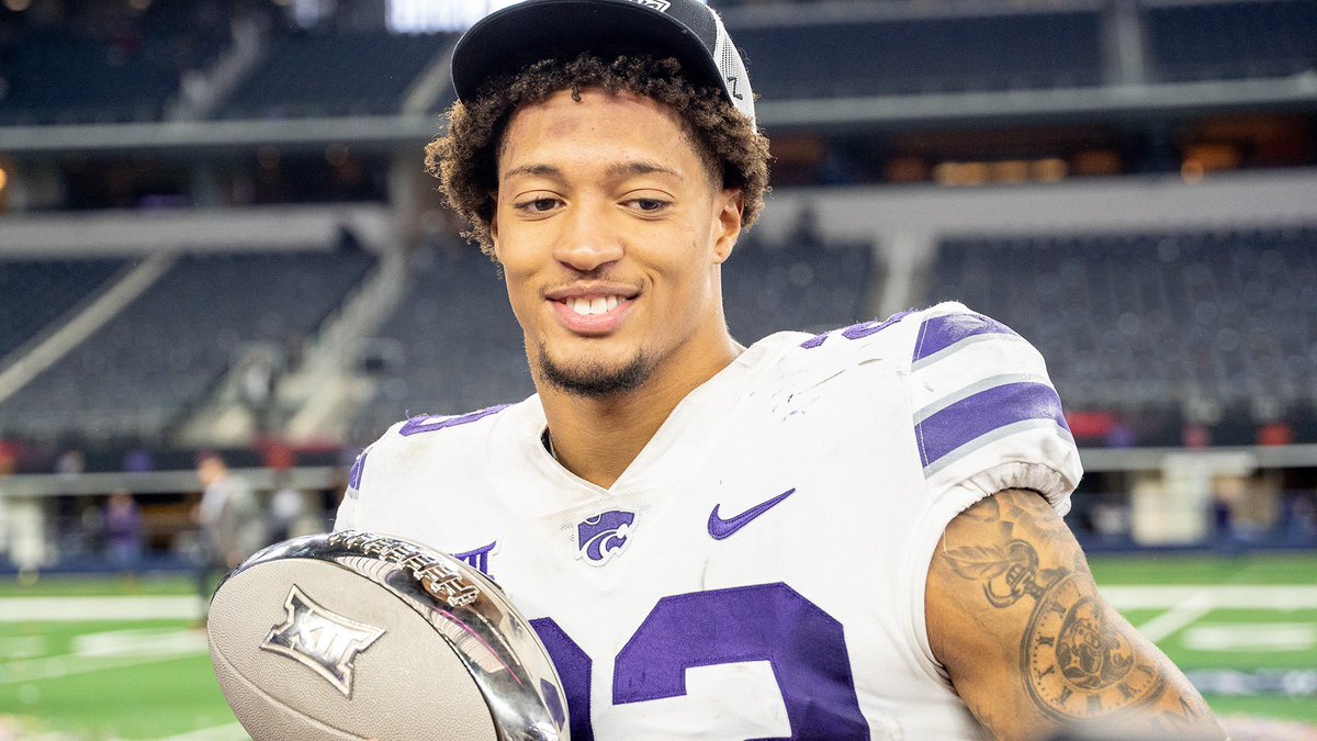 Wishing another Warren Legend <a href="/Jbrents_18/">Julius “Juju” Brents</a> good luck at this weekends @nfldraft. All of your hard work, dedication, faith, and determination has assisted you in overcoming adversity throughout your journey. You have the entire Far Eastside behind you!! Congrats JuJu!!#JustaKid