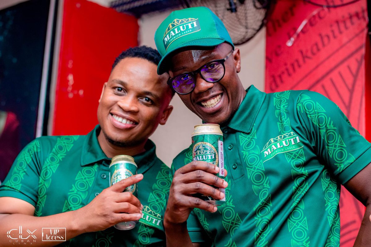 TummieLetsapo's tweet photo. #Lstwitter. Maluti Mountain Brewery with another dope concept. #MalutiFridays๐ฅ๐ฅ #PureBasothoHeart
#DrinkLocalFridays
#justlive https://t.co/85pmg7eLrC