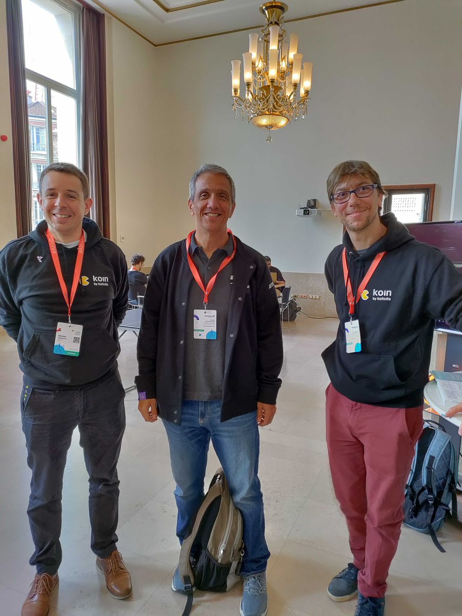 Kotzilla_io's tweet image. Look who came to chat with us at the @Kotzilla_io stand at @AndroidMakersFR . @hhariri thanks for stopping by. We're always so blown away by having the chance to pick the brains of such inspiring people. #jetbrains #kotlin #AMxDC23