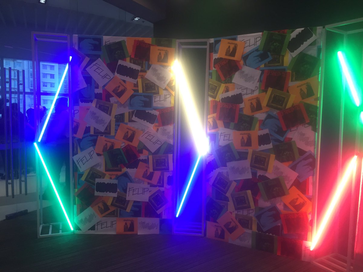 OneMusicPH's tweet photo. Early sights from @WePlayHere_, @WarnerMusicPH’s 30th Anniversary celebration kick-off at SM Aura Samsung Hall.
#WePlayHere_ #WarnerMusicPhilippines #WarnerMusicPH30Years https://t.co/6UdRI5fFXe