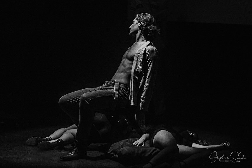 Tahiti Zoom tweet media