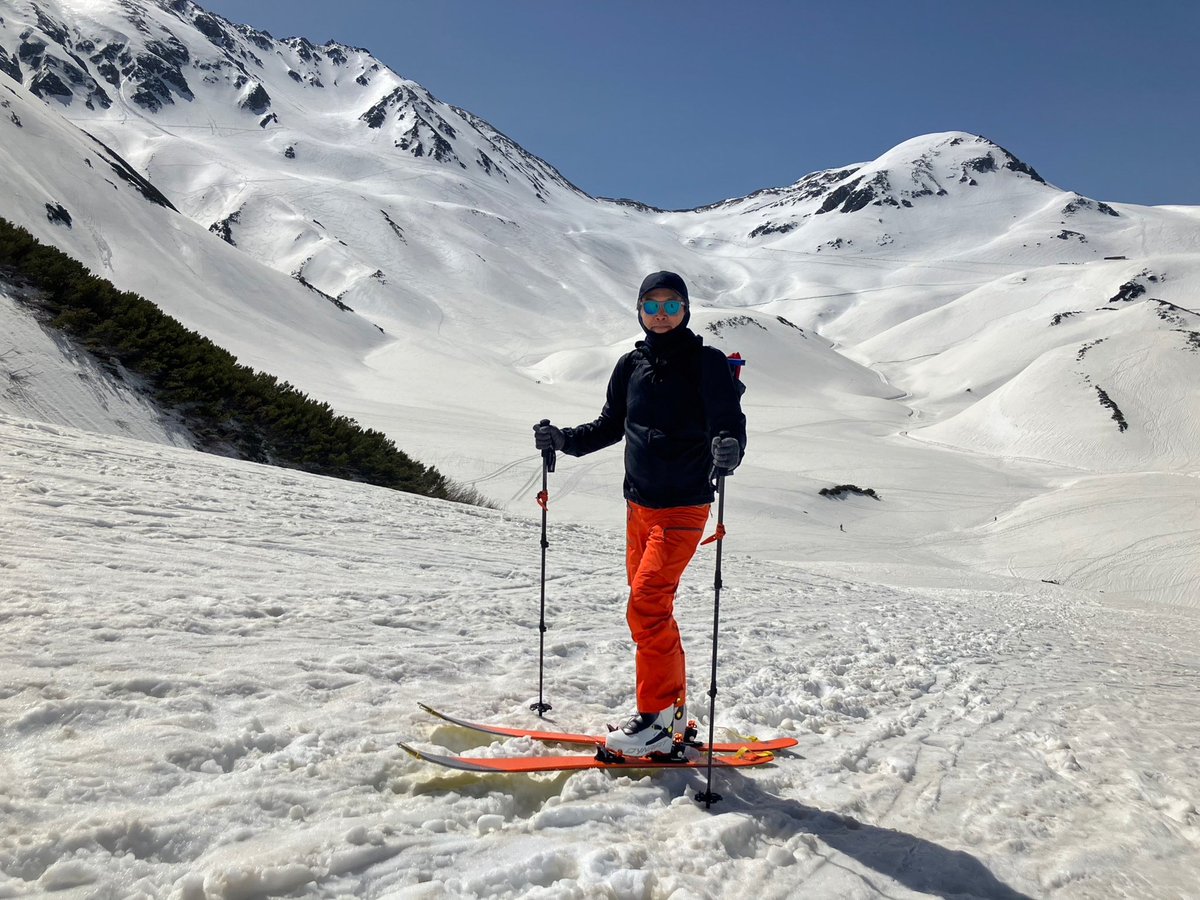 LocusGear's tweet photo. The carbon fiber trekking pole “CP3” performs very well even for backcountry skiing 🎿 ⛷️.
Photo by @nuisynthetic
#locusgear #carbonfiber #trekkingpole #cp3 #backcoutryskiing #skitouring https://t.co/d50Jnyur1S