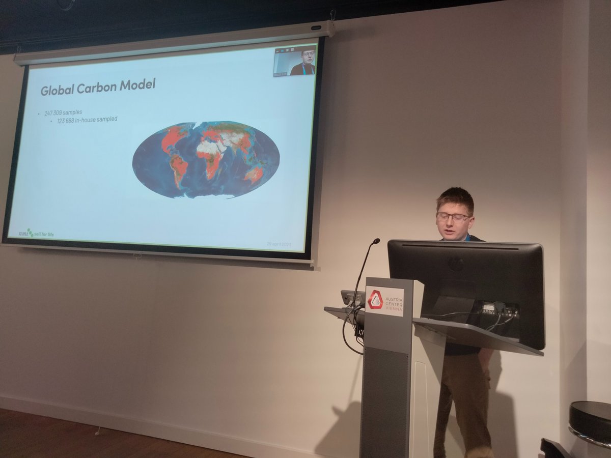 We´re at #EGU23! Thrilled to exchange with leading geoscientists and work on sustainable soils, carbon farming and soil modelling. Curious? Sven presented on our paper on enabling carbon farming: link.springer.com/article/10.100… #soils