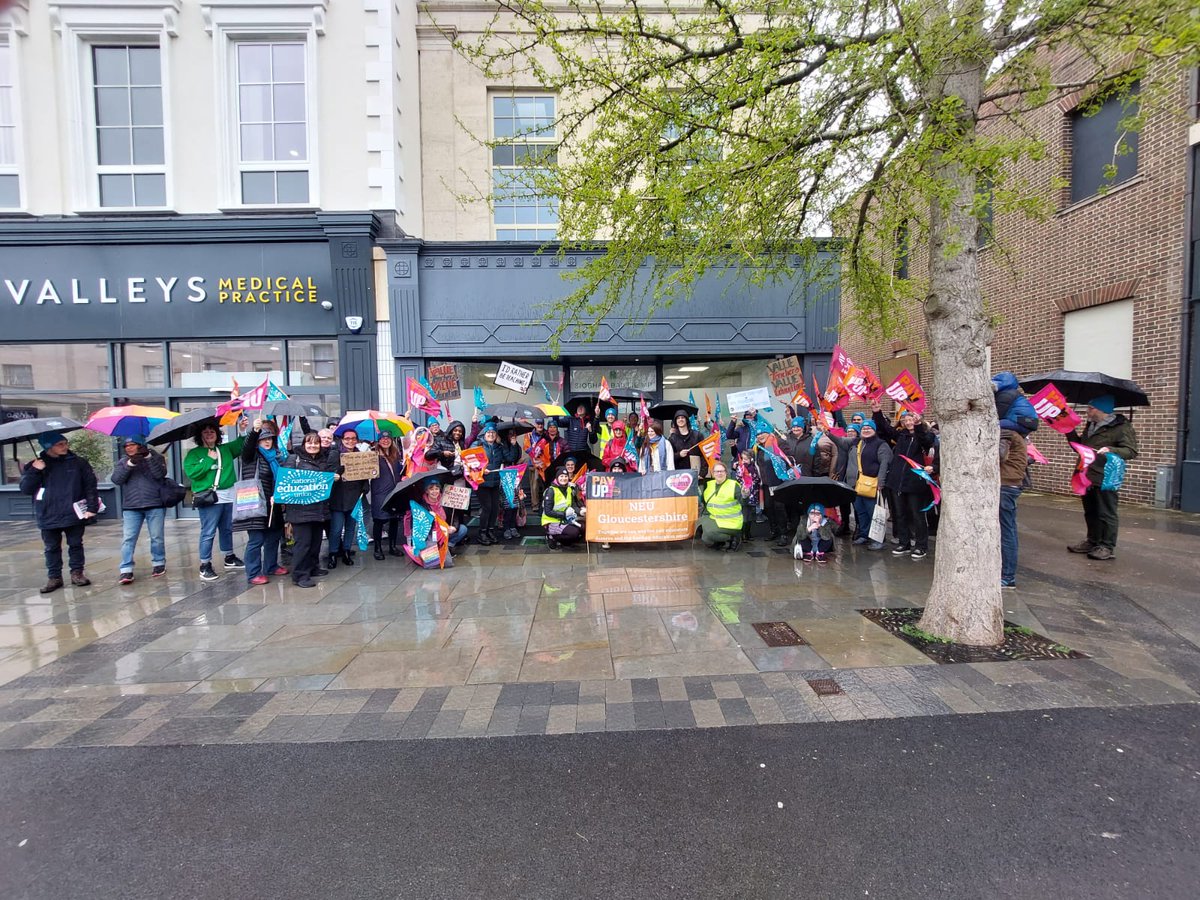 NEUSouthWest's tweet photo. Our members at Siobhan Baillie's office in Stroud #PayUp #SaveOurSchools @NEUnion https://t.co/W2MMXnbdEU