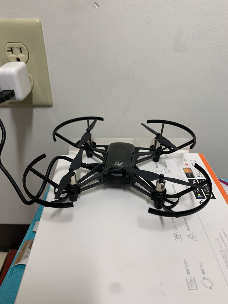 New School Drone for BJES, hopefully first of many to start a drone program.  Future fun with coding. @kystetech @KyDeptofEd @BreckSchools @KentuckySCA @KAGEgifted @BreckSchools @KentuckyDLC @kygodigital @BJES_Wildcats @